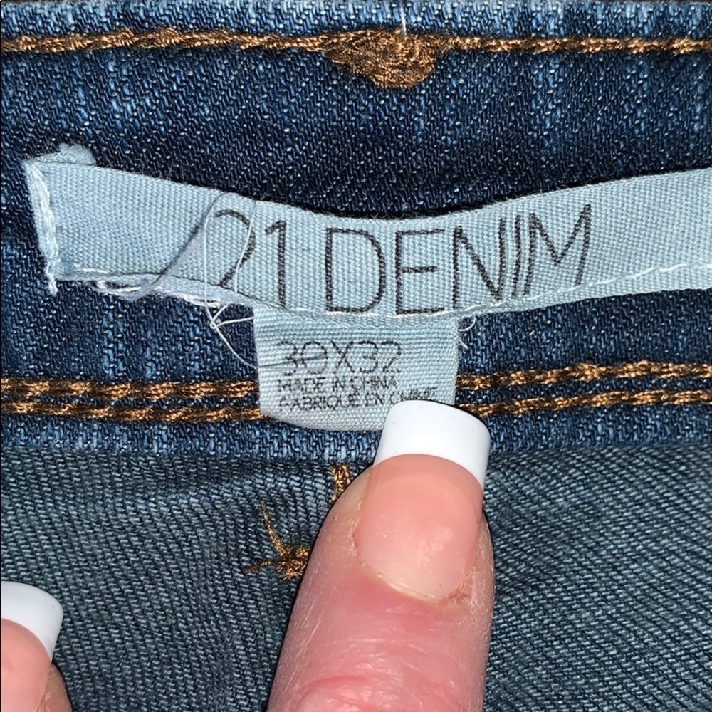 Jeans - Picture 3 of 5